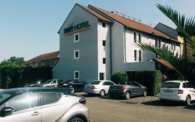 Brit Hotel Confort Pau Lons