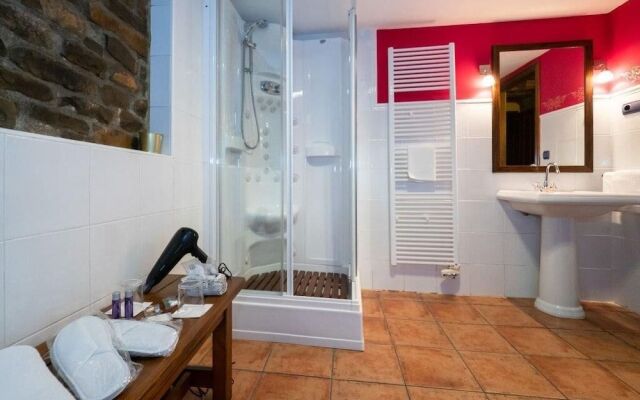 CASA CRUZ - Adults ONLY