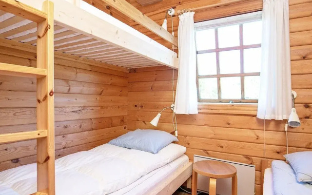 Charming Coastal Retreat-by Traum