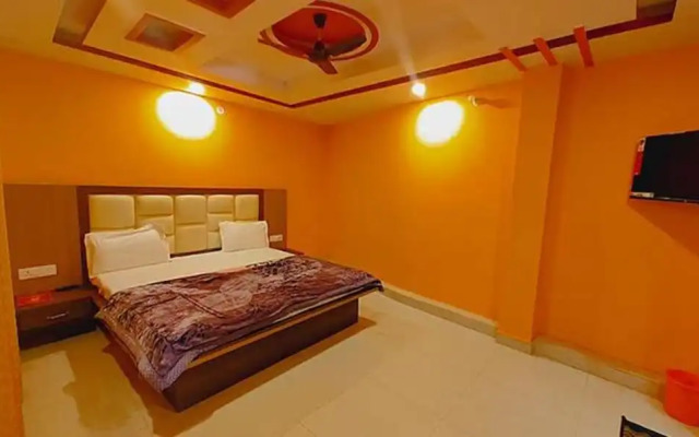 Fabhotel New Raghukul Loung