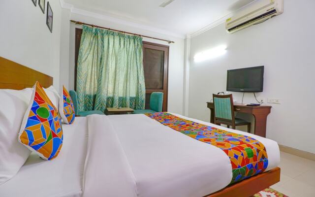 FabHotel Tipssy Inn 020