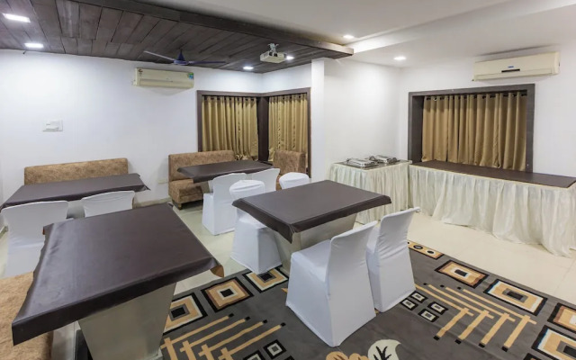 Treebo Trend Seven Suites