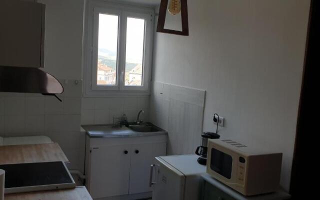 joli appartement 44m2 centre ville corte