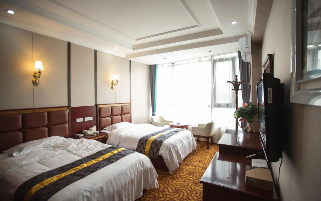 Shuangjiang Holiday Hotel