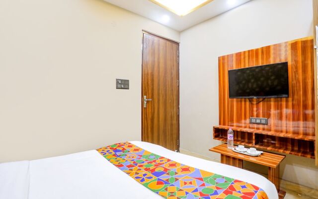 Fabhotel The Palacio