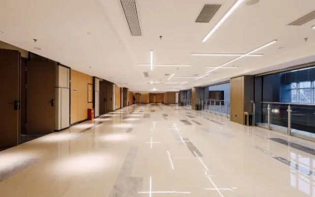 Neijiang International Hotel（Sports Center store）