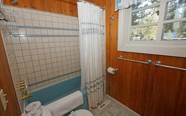 3664 Birch Avenue Cabin