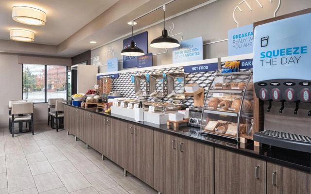 Holiday Inn Express Hotel & Suites Minneapolis-Minnetonka by IHG