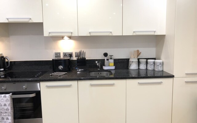 Platinum 2 Bedroom Apartment by Creatick
