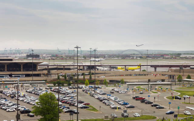 Newark Liberty International Airport Marriott