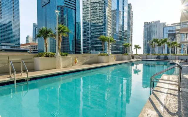 Cloud 9 - Amenities 24 7 Security Location