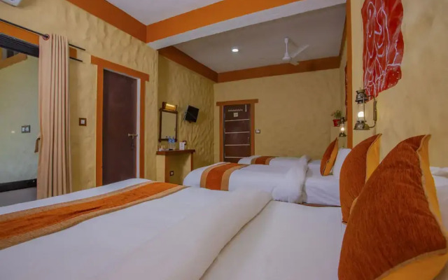 OYO 325 Chitwan Botique Hotel