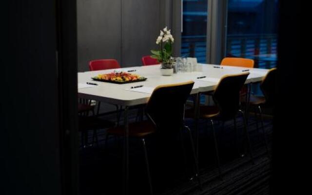 Svalbard Hotell - Polfareren
