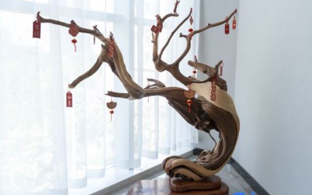 Ziyang Holiday Hotel (Zhengzhou Hanghai Square Subway Station Branch)