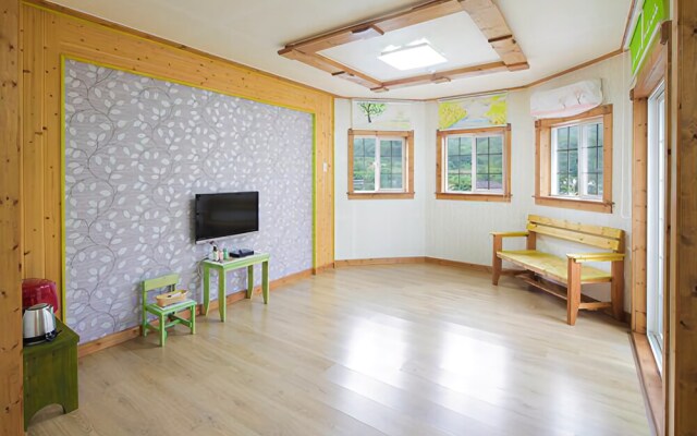 Jecheon Wood Nest Pension