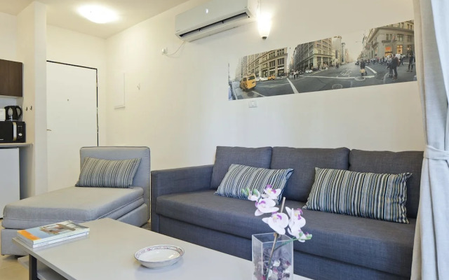 TLV Suites By The Sea - 2 Rooms
