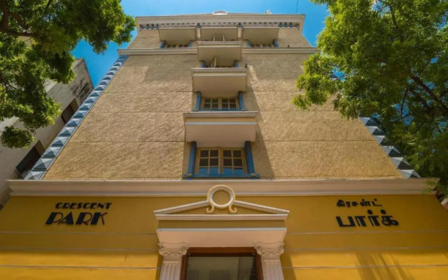 Crescent Park Hotel
