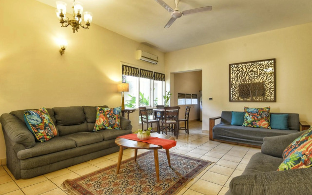 Villa Samaara1 on Candolim Main Road pool facing