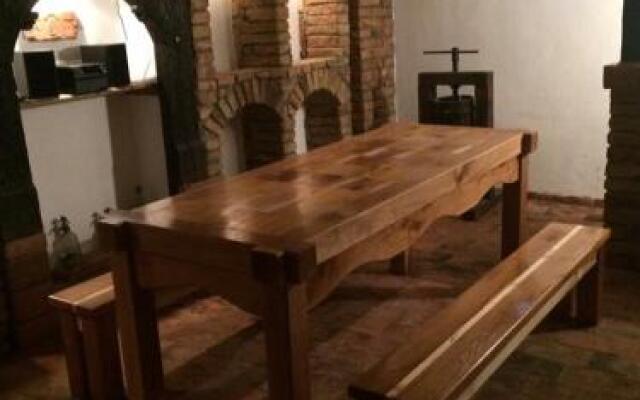 Zsuzsanna Paraszthaz