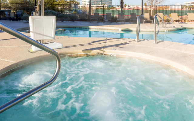 Holiday Inn Express Hotel & Suites Henderson by IHG