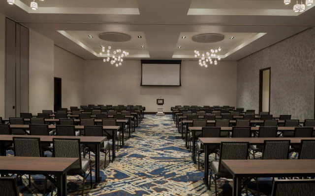 Buffalo Marriott at LECOM HARBORCENTER