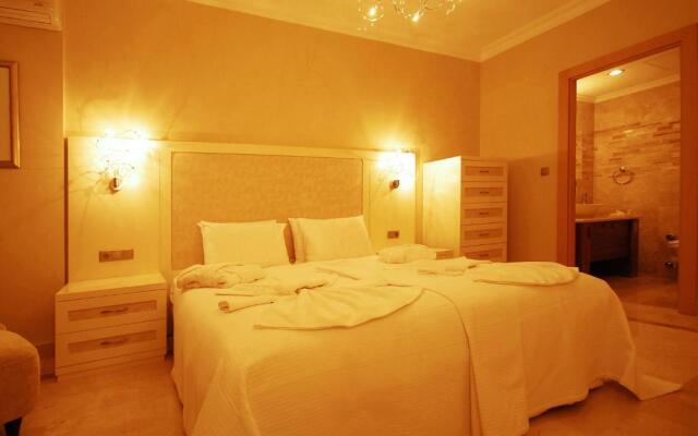 Luxury Apartments in GoldCity Complex