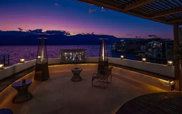 Shiyi Yunshang Sea View Homestay (Dali Shuanglang Erhai Branch)