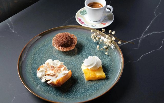 Moxy Paris Val D’Europe