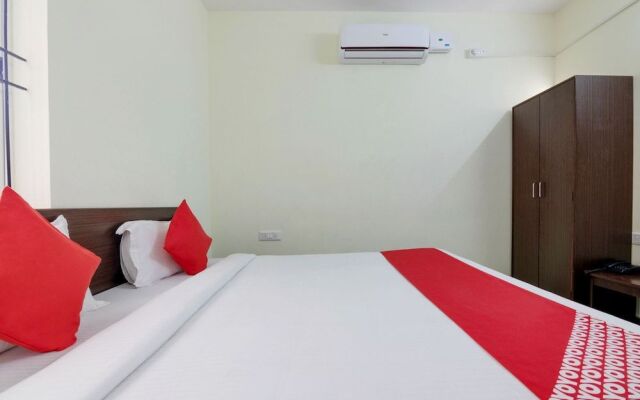 OYO 19749 New Shelton Suites