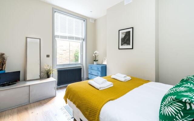 NEW Cosy & Sleek 2BD Flat In Vibrant West Kilburn