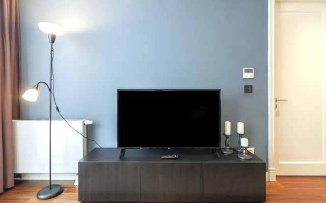 Cozy Flat Near Popular Attractions in Beyoglu
