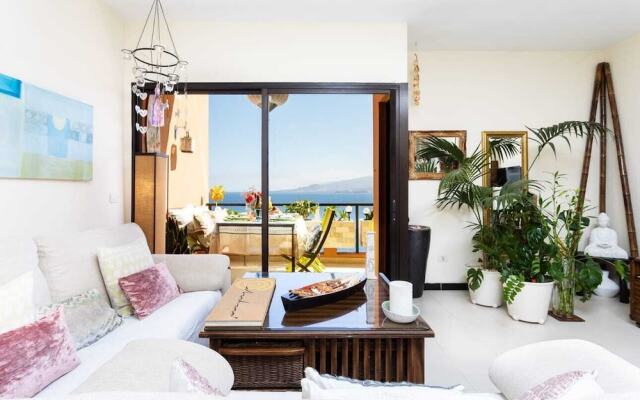 Calm & Luxury House Directly To The Sea