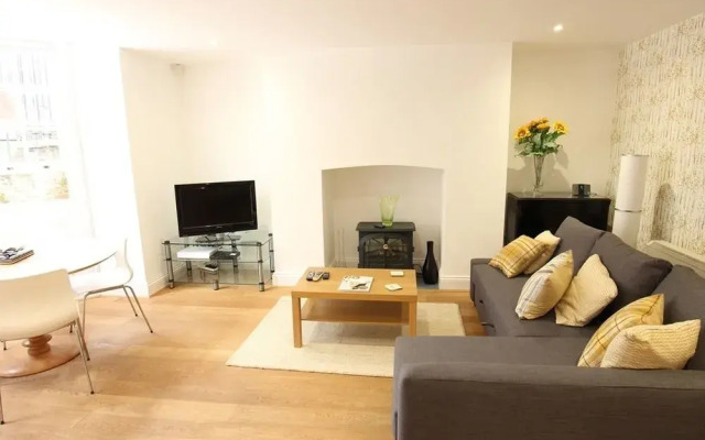 Priory House Apartments