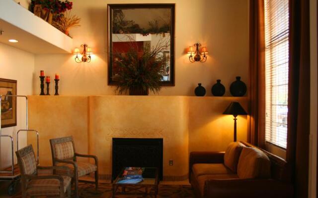 Quality Inn & Suites At Talavi