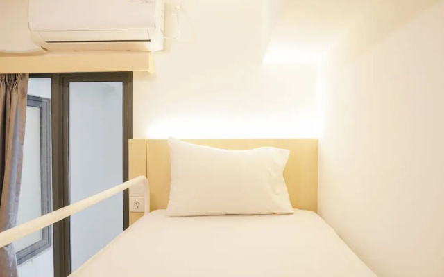 Fully Furnished With Comfortable Design 2Br Sky House Apartment Bsd – Guest Rooms – Legok