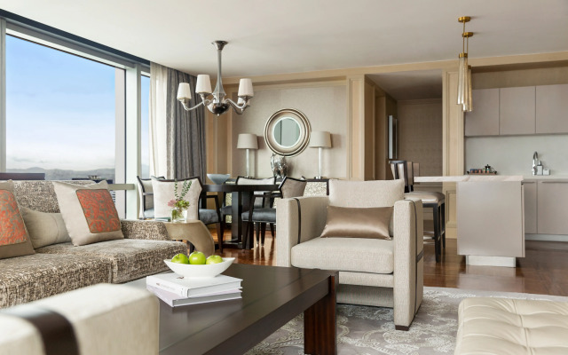 Shangri-La Residences at the Fort, Manila