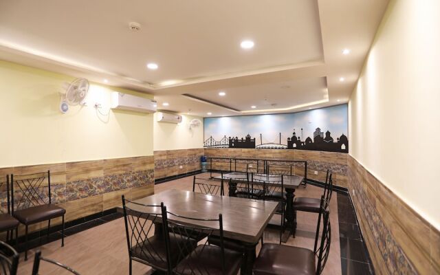 OYO 25072 Flagship Naman's Inn