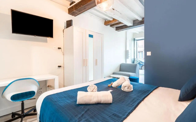 La WAIDE Beau studio centre ville WIFI NETFLIX tout équipé