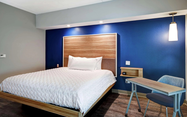 Tru by Hilton Raleigh Durham Airport