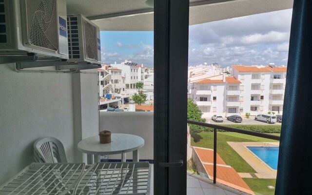 Cozy 1-bed Apartment Near Oura Beach