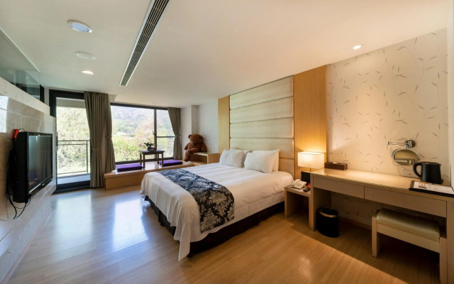 Tai Yi Red Maple Resort