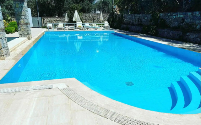 Olivia Apartment at Ölüdeniz - Midtown - Poolside