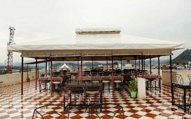 Hotel Royal Pratap Niwas