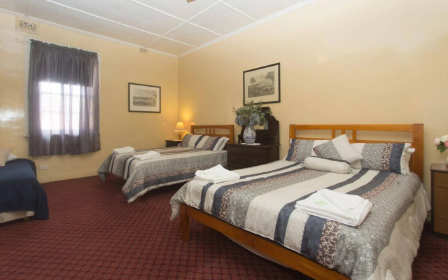 Southern Railway Hotel Goulburn
