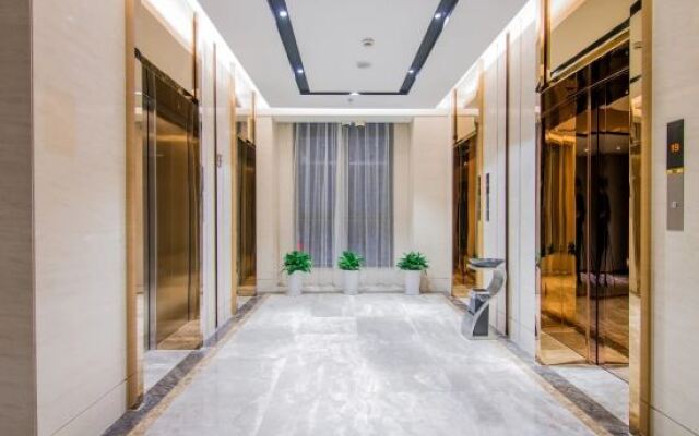 Luming Hotel (Chongqing Liujia Wharf)