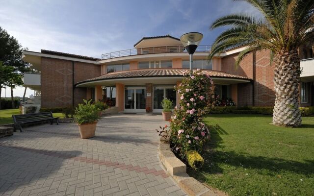 La Cecinella Apartments