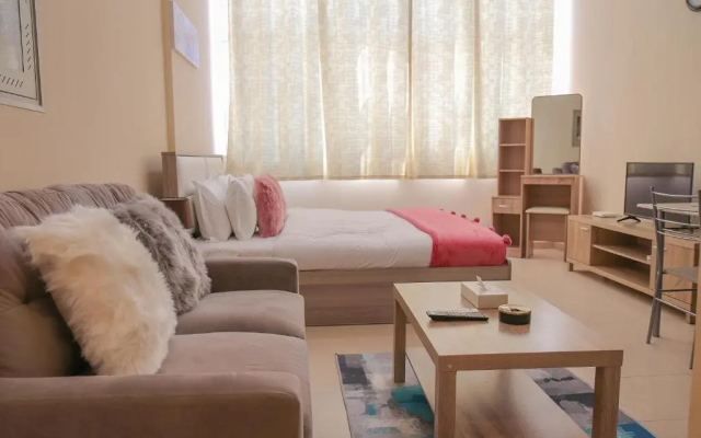 Signature Holiday Homes - Furnished Studio Apartment, Silicon Gates 4 - Hotel in ดูไบ - Photo 4