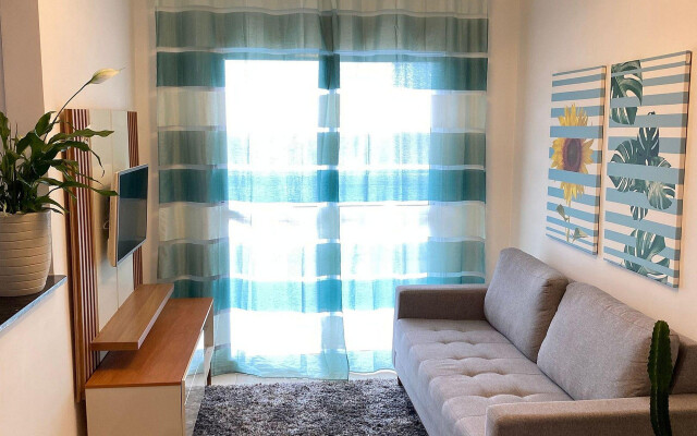 Pé na Areia Praia do Caiçara II