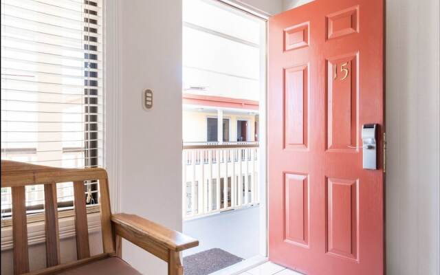 Prado Inn & Suites