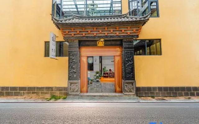 Zongbo | Jingfan Mani · Oxygen-Rich Snowland Residence (Shangri-La Dukezong Ancient City) – Exterior – Shangri-La
